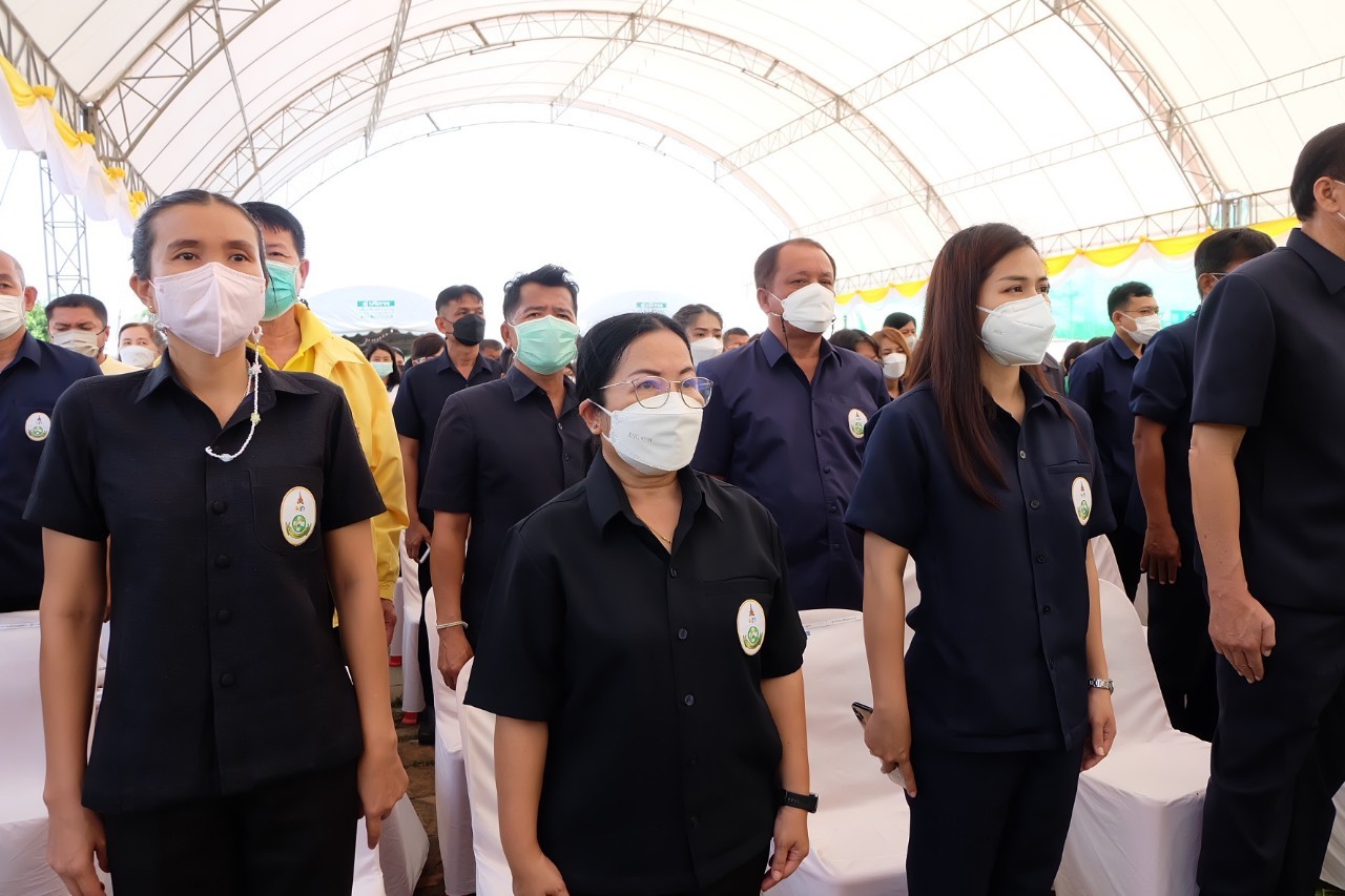 title - รมช.ประภัตร โพธสุธน เปิดงานคลินิกเกษตรเคลื่อนที่ในพระราชานุเคราะห์สมเด็จพระบรมโอรสาธิราช ฯ สยามมกุฎราชกุมาร ในโอกาสมหามงคลวันเฉลิมพระชนมพรรษา 70 พรรษาพระบาทสมเด็จพระเจ้าอยู่หัว วันที่ 28 กรกฎาคม 2565